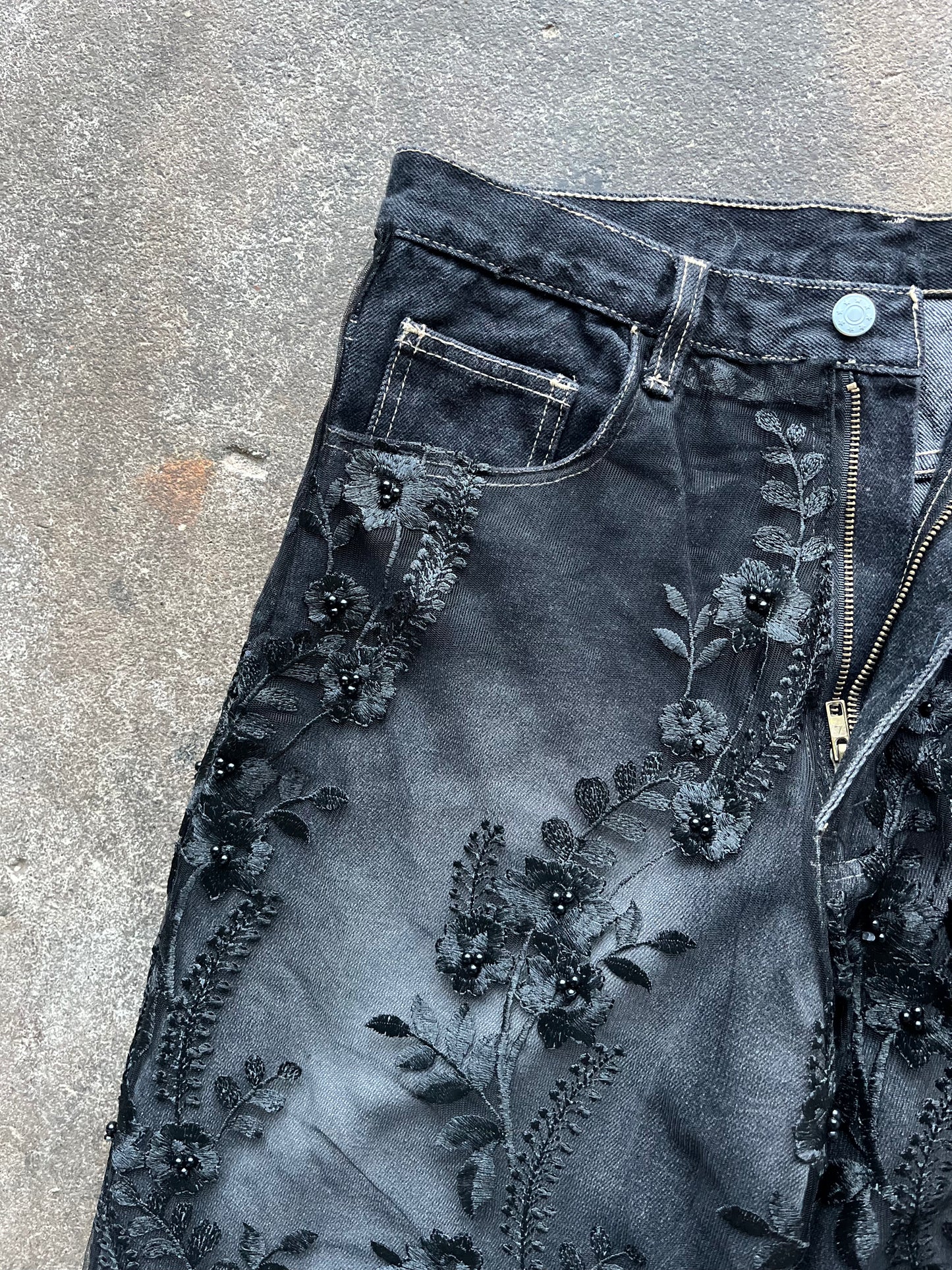 Floral Lace Embroidery Jeans