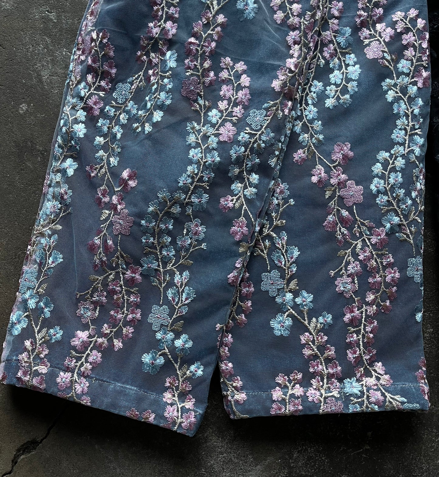 Floral Lace Embroidery Jeans